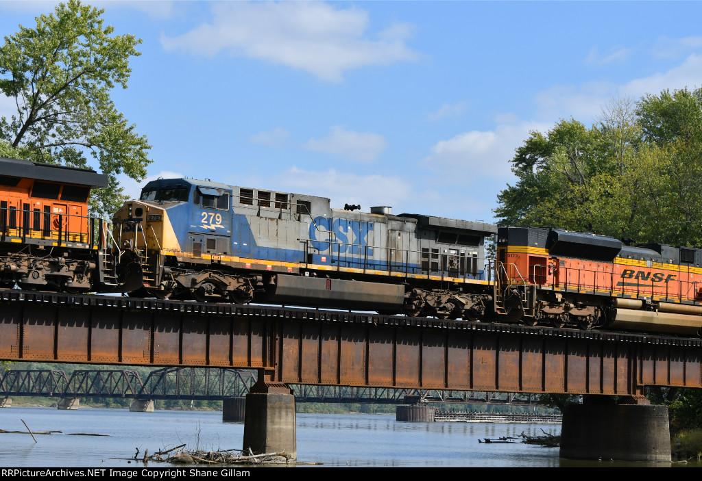 CSX 279 Roster shot.